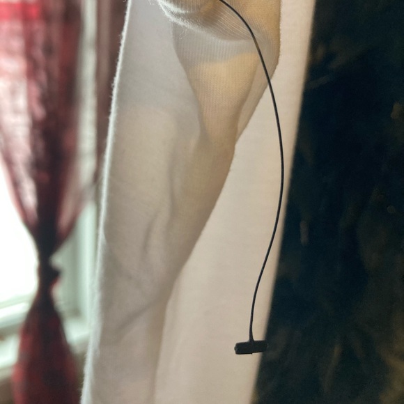 Classic white front wrap blouse - Picture 5 of 7